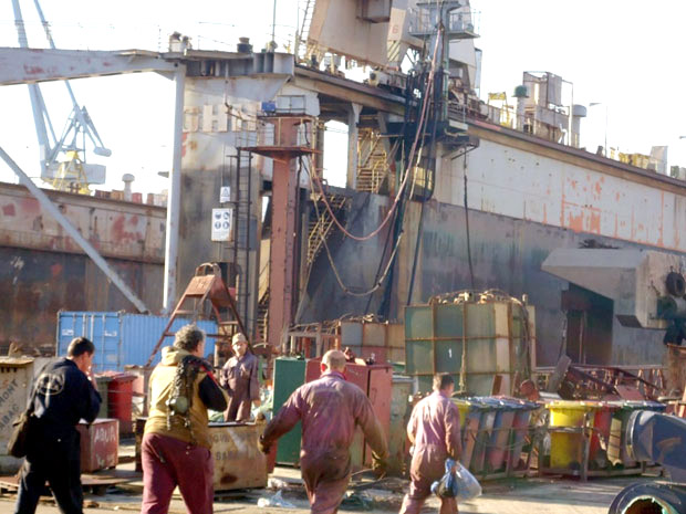 Штрајком отварају тендер